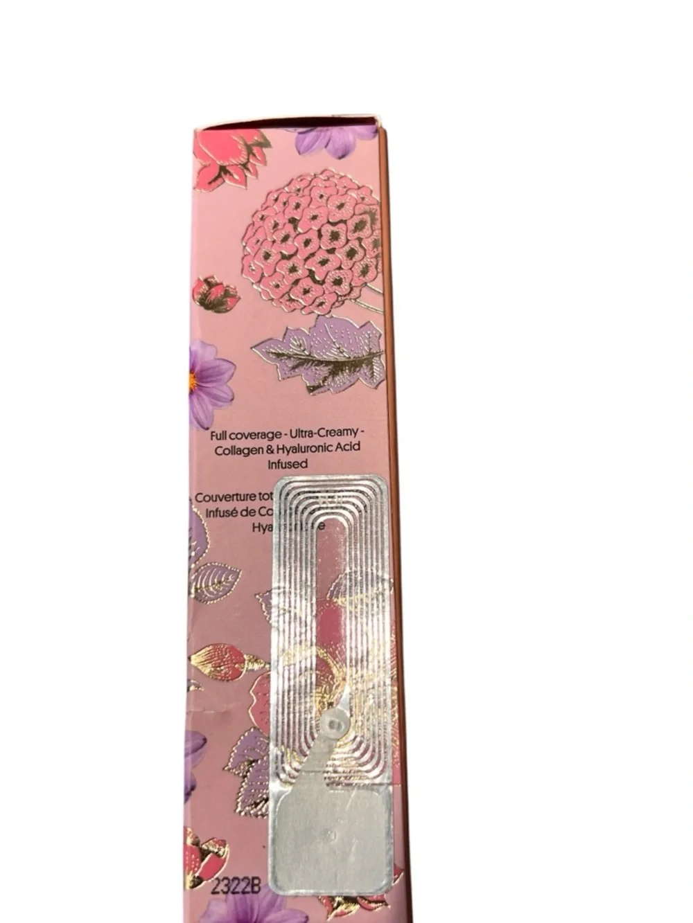 WINKY LUX Peeper Perfect Under-Eye Concealer & UOMA Beauty Flawless Foundation